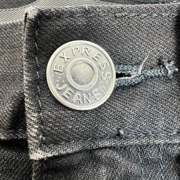 Express Jeans Womens Black Hem Ripped Distressed Denim Cut Off Shorts Size 4 - Picture 6 of 11